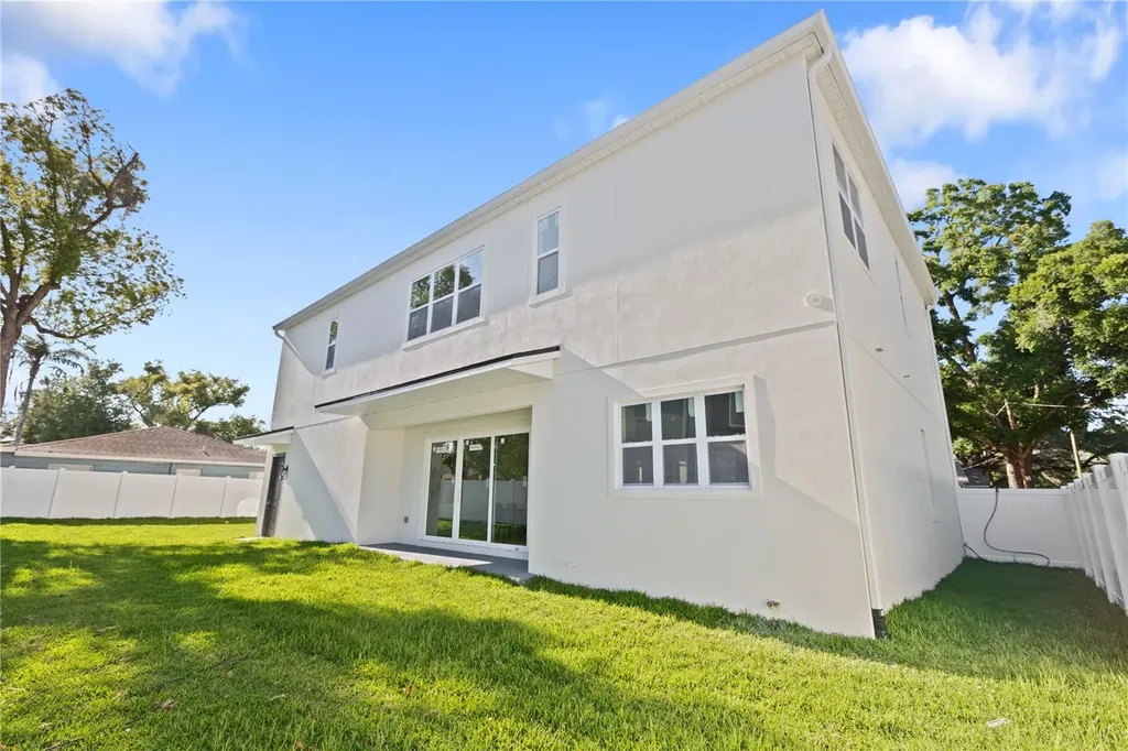 1517 Escort Avenue Tampa FL 33610