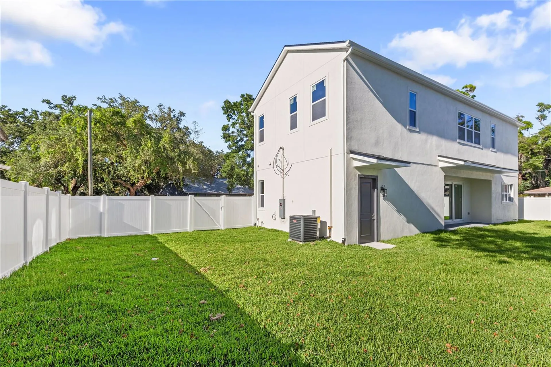 1517 Escort Avenue Tampa FL 33610