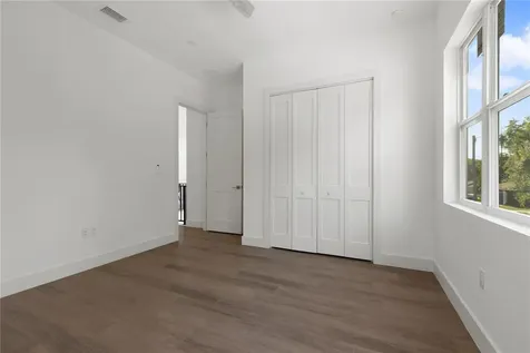1517 Escort Avenue Tampa FL 33610