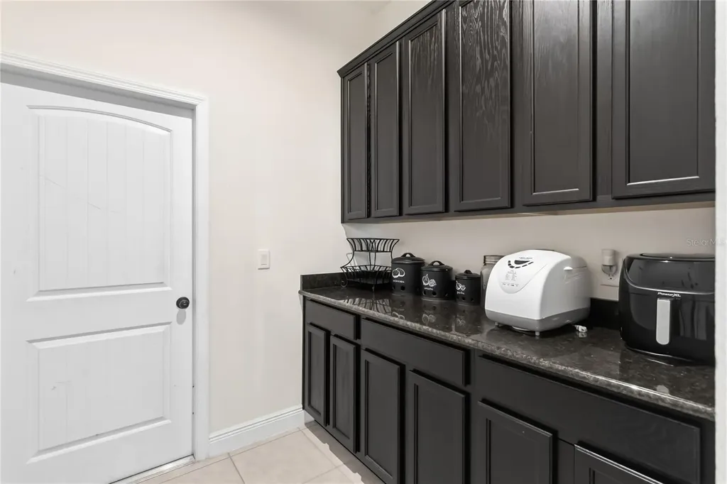 659 Red Haven Lane Oviedo FL 32765