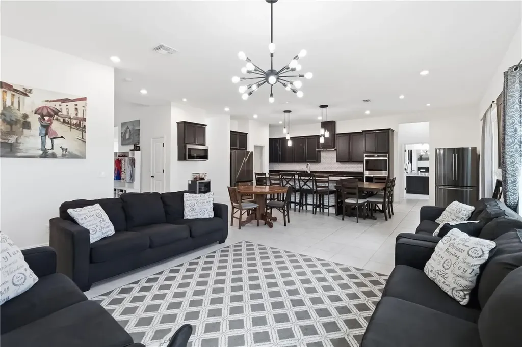659 Red Haven Lane Oviedo FL 32765