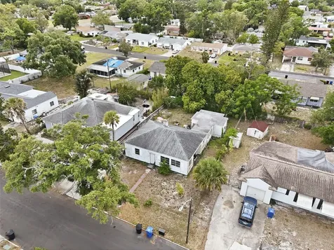 329 Kingston Street S St Petersburg FL 33711