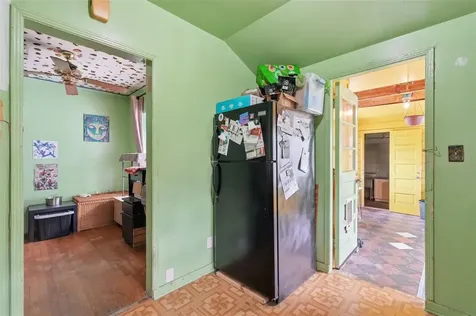 329 Kingston Street S St Petersburg FL 33711