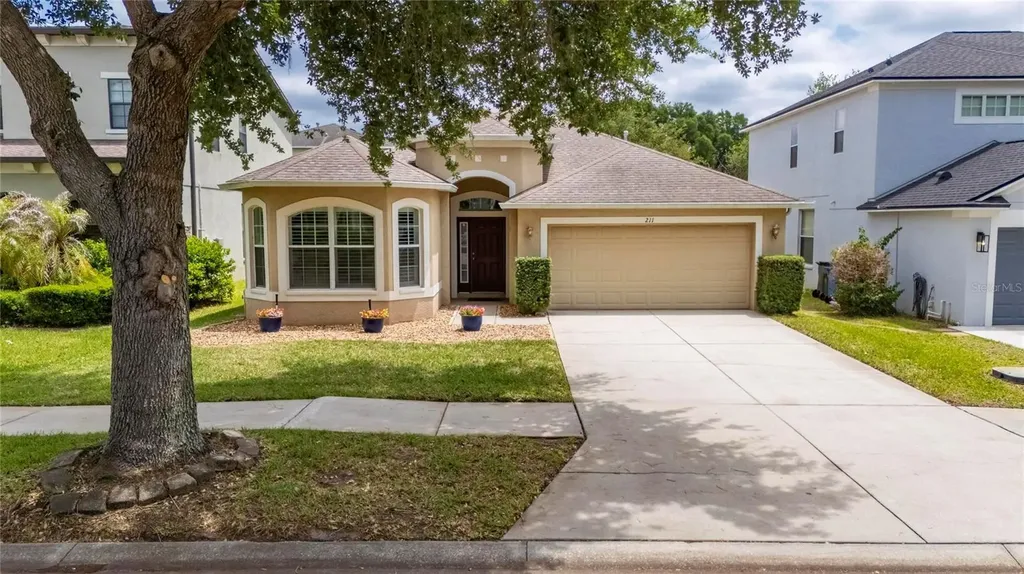 211 Westchester Hills Lane Valrico FL 33594