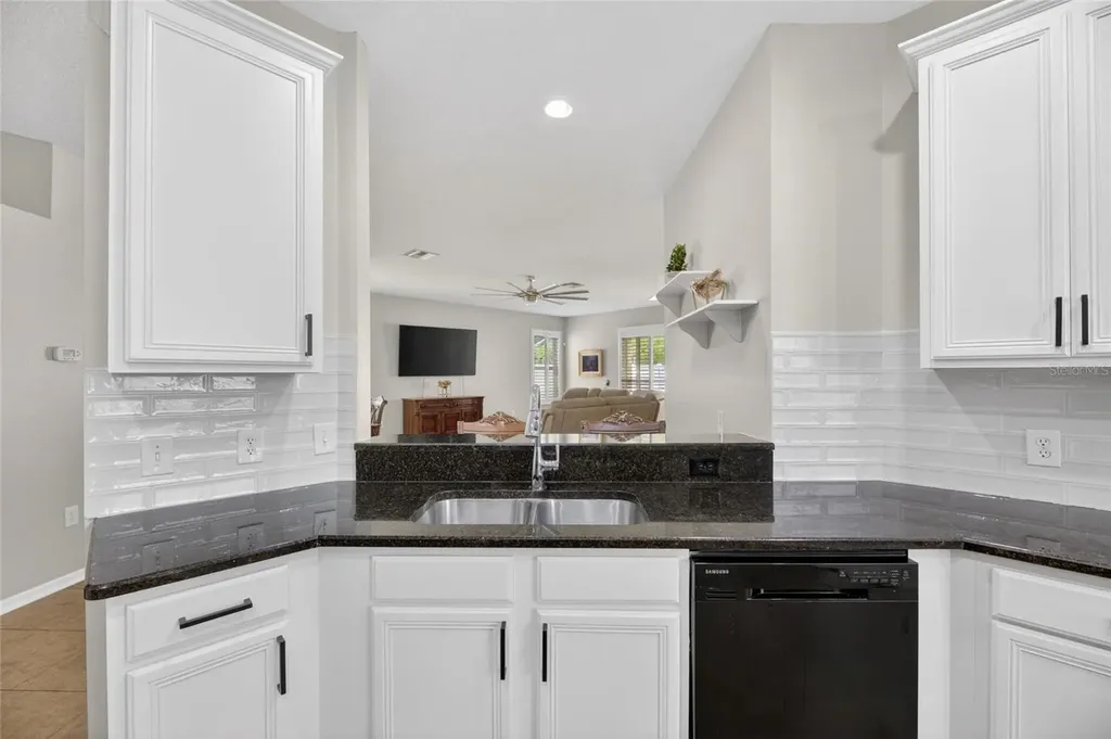 211 Westchester Hills Lane Valrico FL 33594