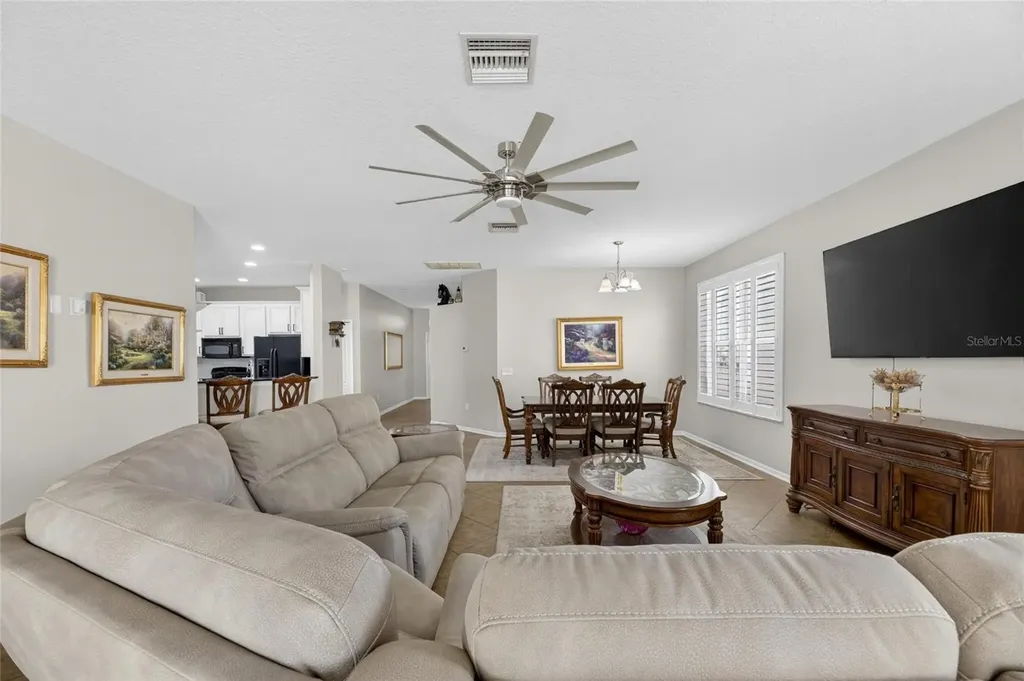211 Westchester Hills Lane Valrico FL 33594