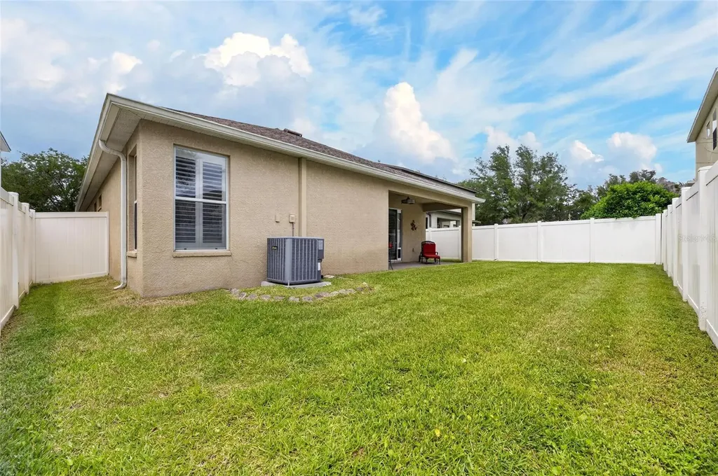 211 Westchester Hills Lane Valrico FL 33594