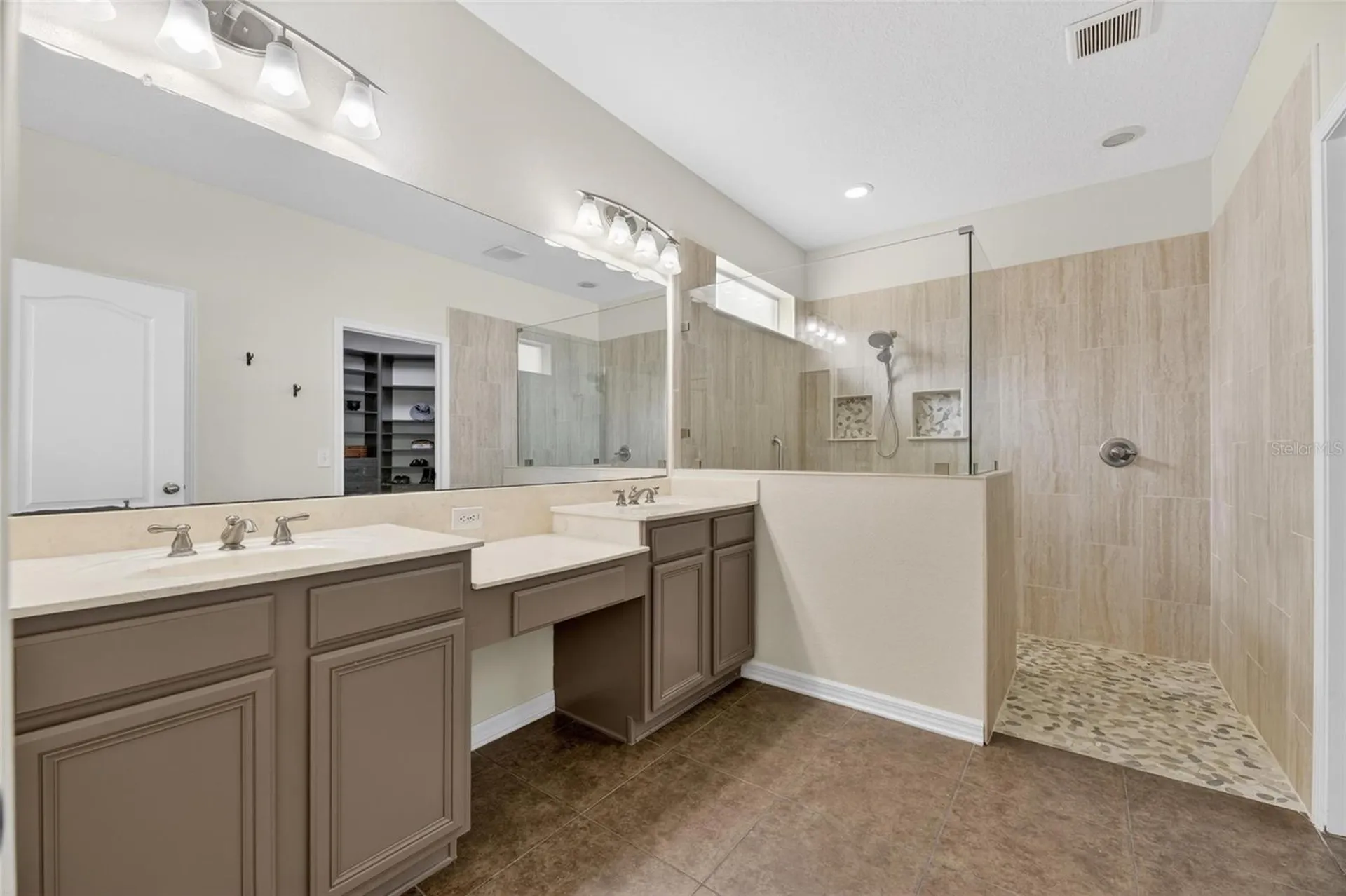 211 Westchester Hills Lane Valrico FL 33594