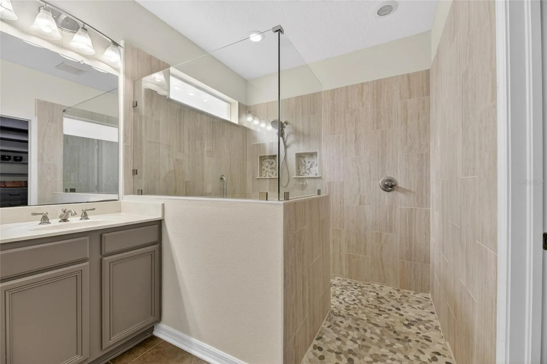 211 Westchester Hills Lane Valrico FL 33594