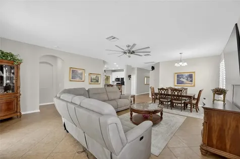 211 Westchester Hills Lane Valrico FL 33594