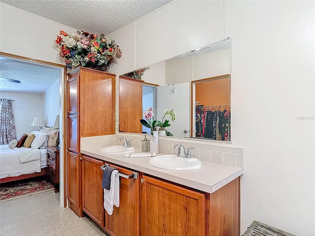 7207 50th Avenue S Tampa FL 33619