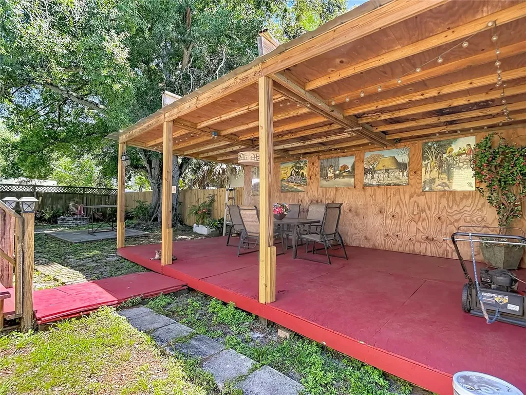 7207 50th Avenue S Tampa FL 33619