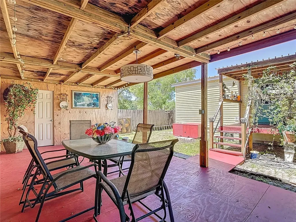 7207 50th Avenue S Tampa FL 33619