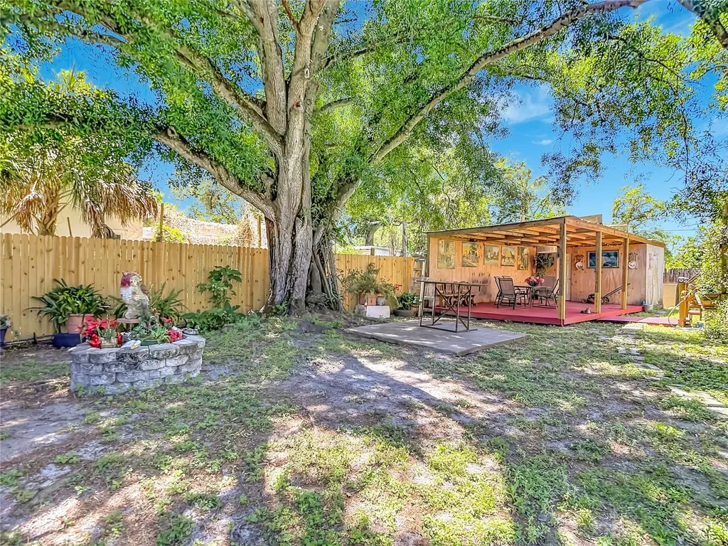 7207 50th Avenue S Tampa FL 33619
