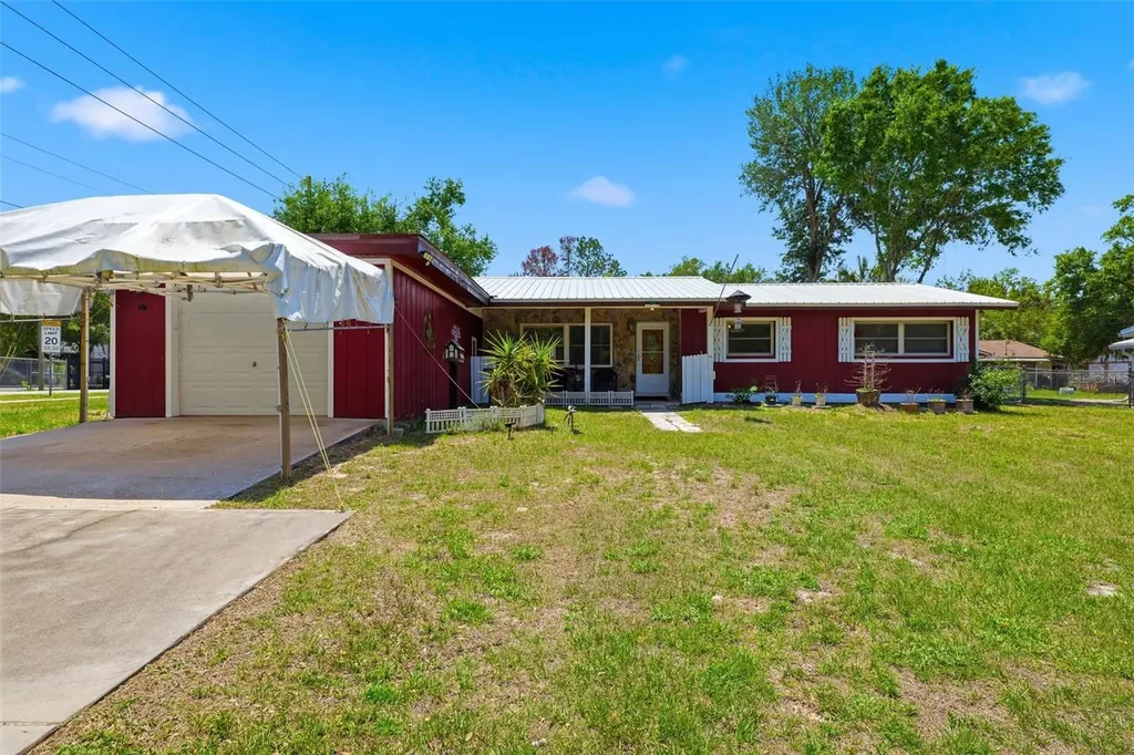 764 NE 13th Street Crystal River FL 34428