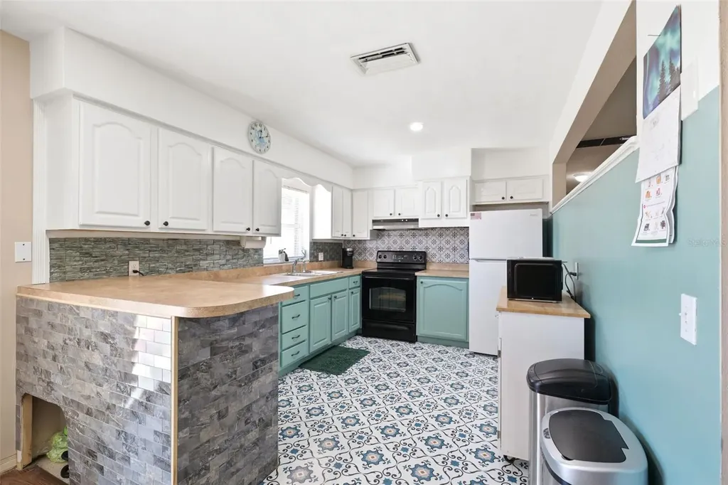 764 NE 13th Street Crystal River FL 34428