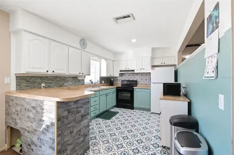 764 NE 13th Street Crystal River FL 34428