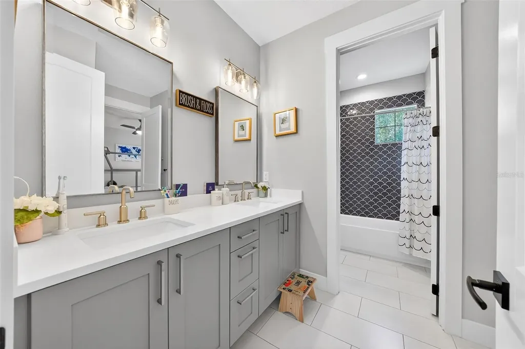 427 Raehn Street Orlando FL 32806