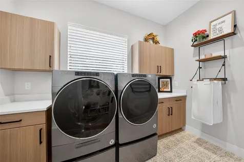 427 Raehn Street Orlando FL 32806