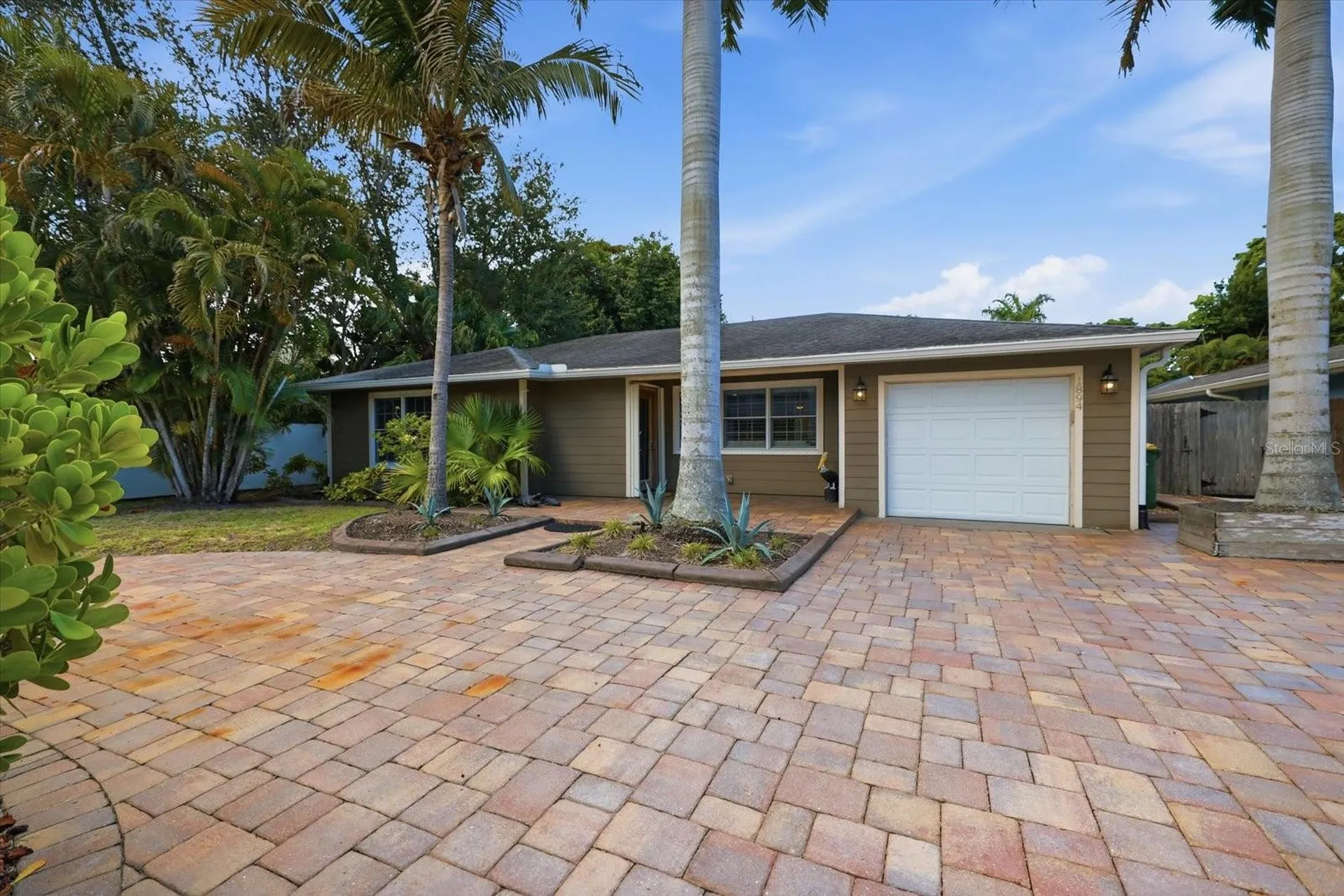 1894 Loma Linda Street Sarasota FL 34239