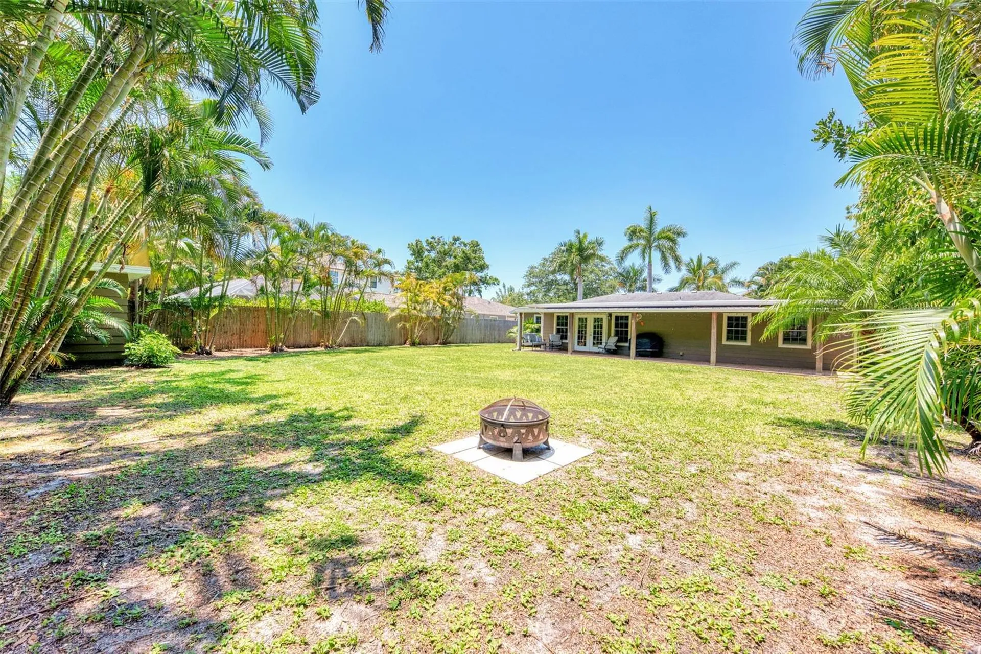 1894 Loma Linda Street Sarasota FL 34239