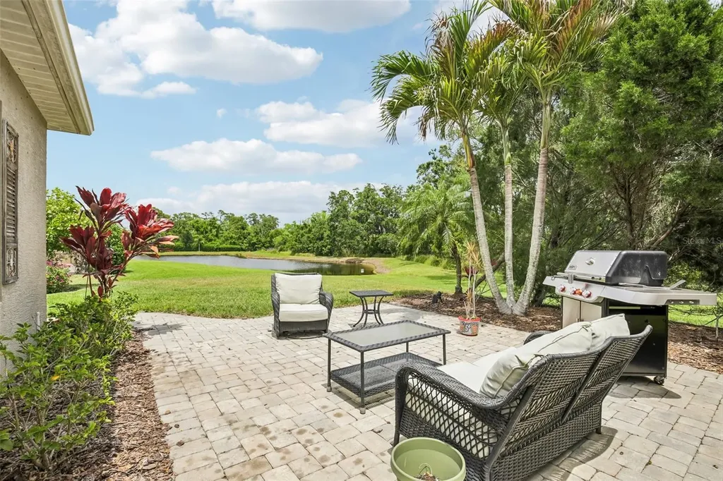 12307 Whisper Lake Drive Bradenton FL 34211