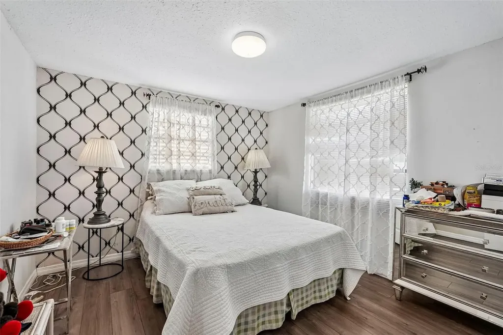 603 60th Avenue W Bradenton FL 34207