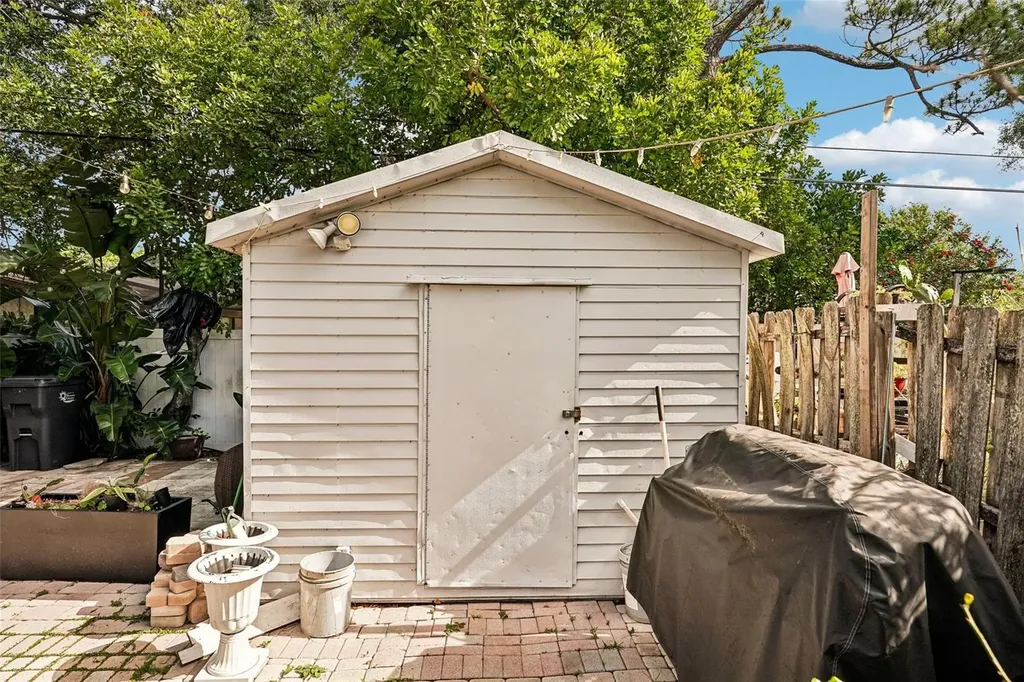 603 60th Avenue W Bradenton FL 34207