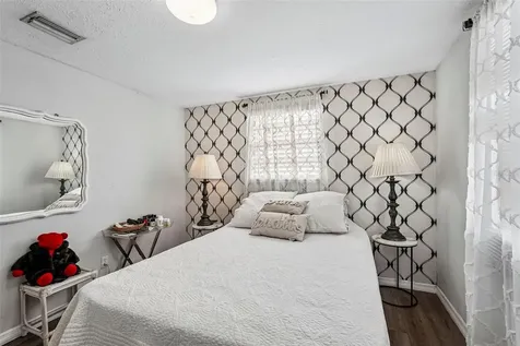 603 60th Avenue W Bradenton FL 34207