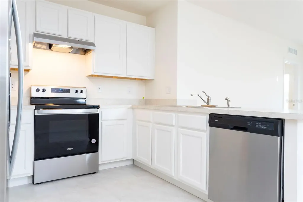 2847 Common Crane Court Harmony FL 34773