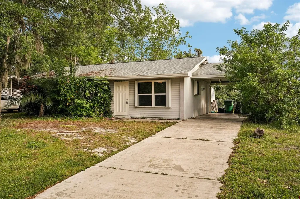 838 Cordele Avenue NW Port Charlotte FL 33948