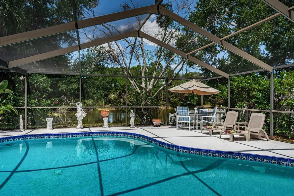 6804 Seafairer Drive Tampa FL 33615