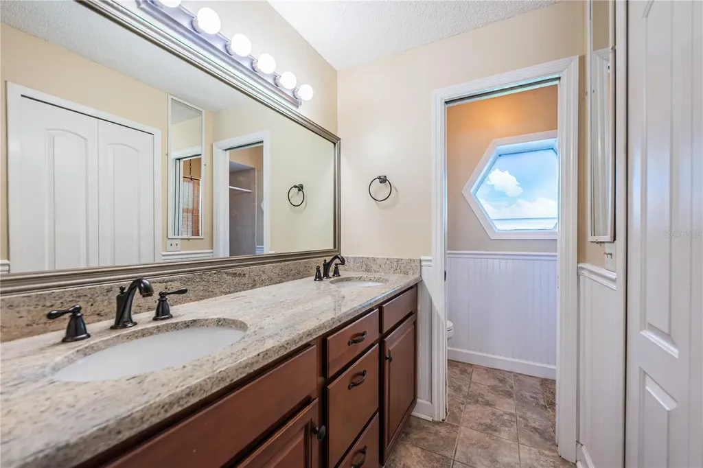 6804 Seafairer Drive Tampa FL 33615