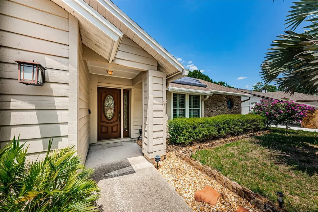6804 Seafairer Drive Tampa FL 33615