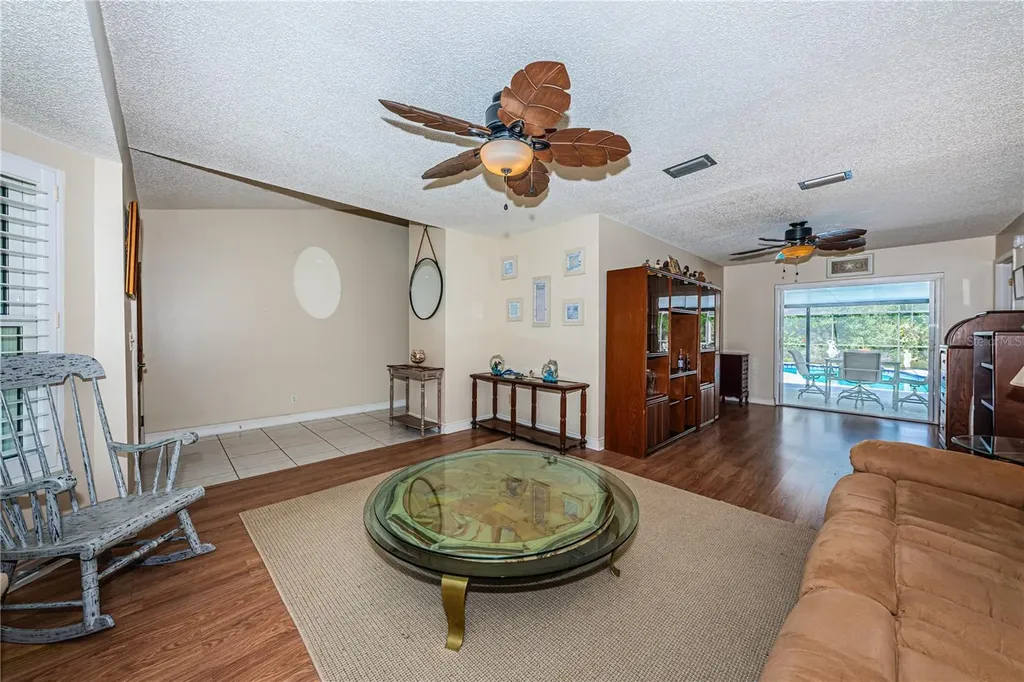 6804 Seafairer Drive Tampa FL 33615