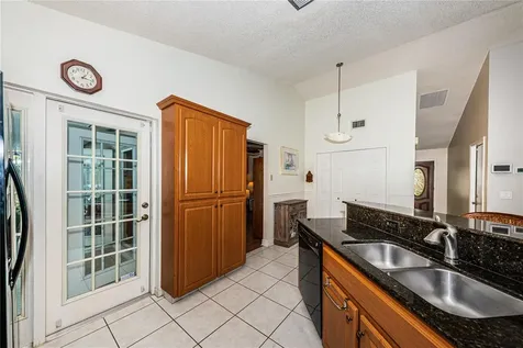 6804 Seafairer Drive Tampa FL 33615