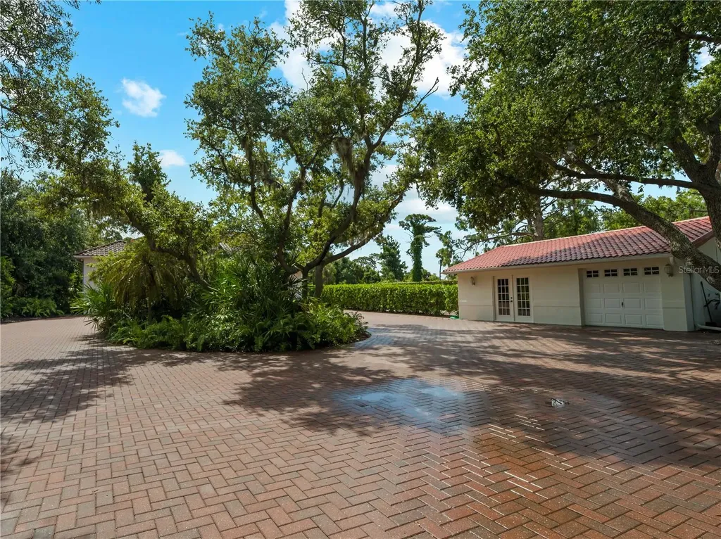 1981 Bayshore Drive Englewood FL 34223