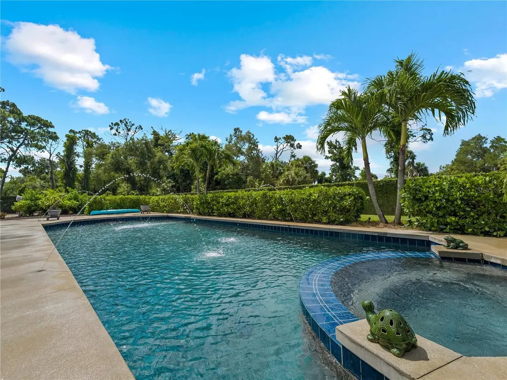 1981 Bayshore Drive Englewood FL 34223