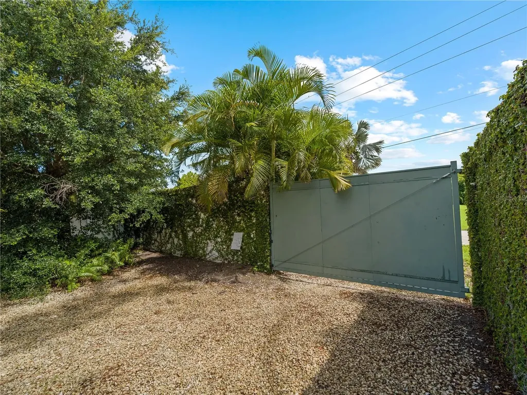 1981 Bayshore Drive Englewood FL 34223