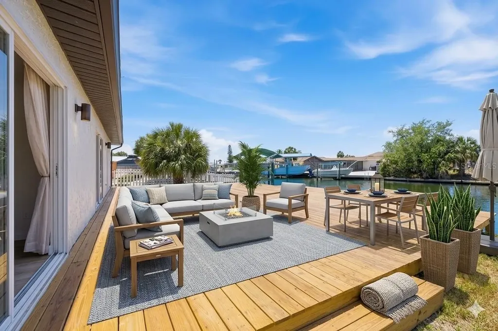 13615 Garris Drive Hudson FL 34667