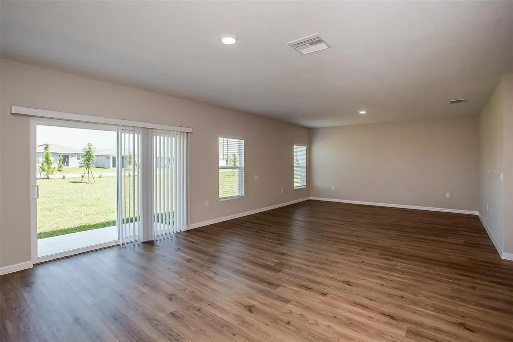 4159 River Beacon Boulevard Davenport FL 33837
