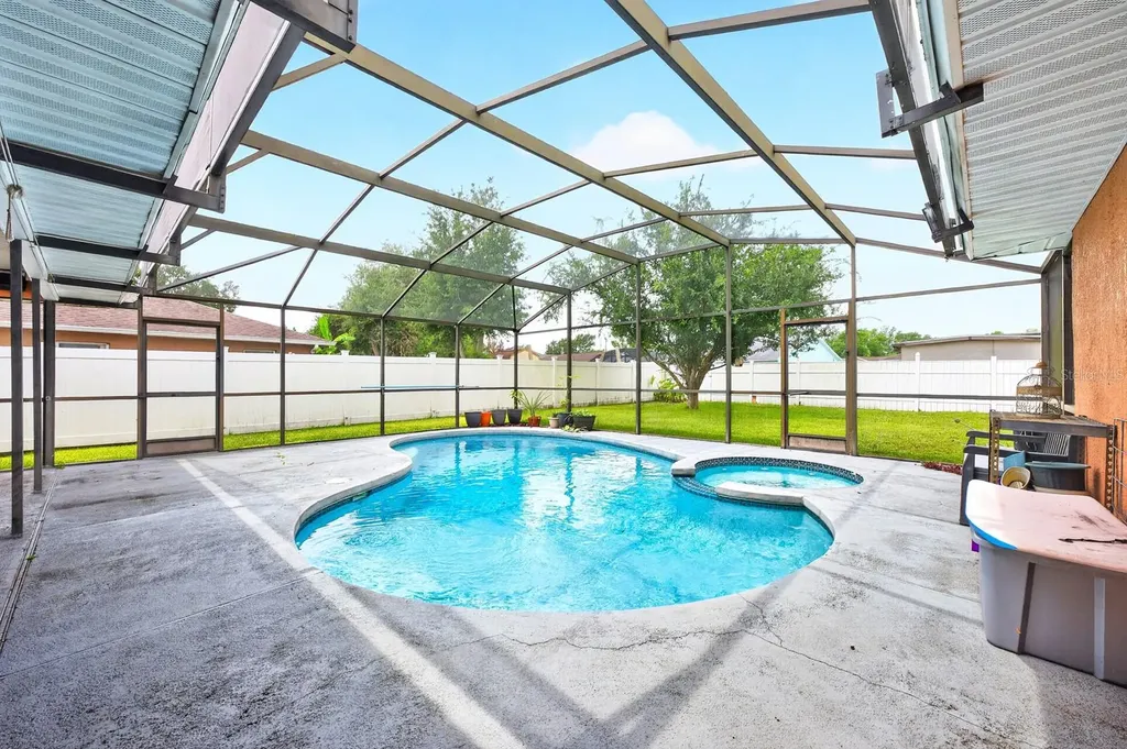669 Deauville Court Kissimmee FL 34758