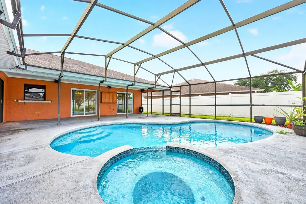 669 Deauville Court Kissimmee FL 34758