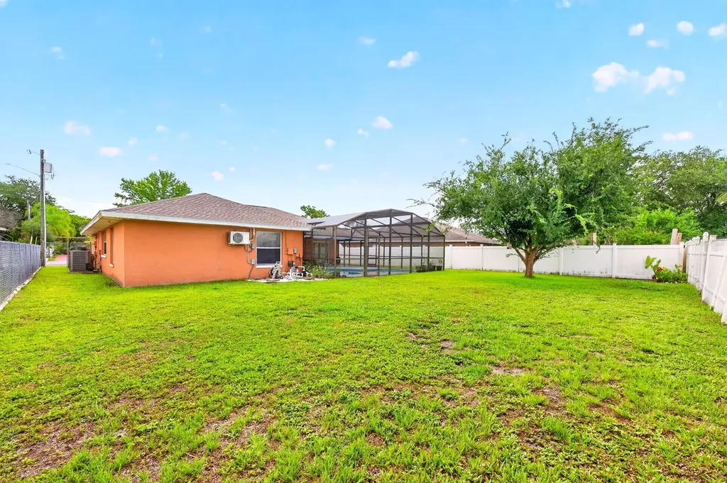 669 Deauville Court Kissimmee FL 34758