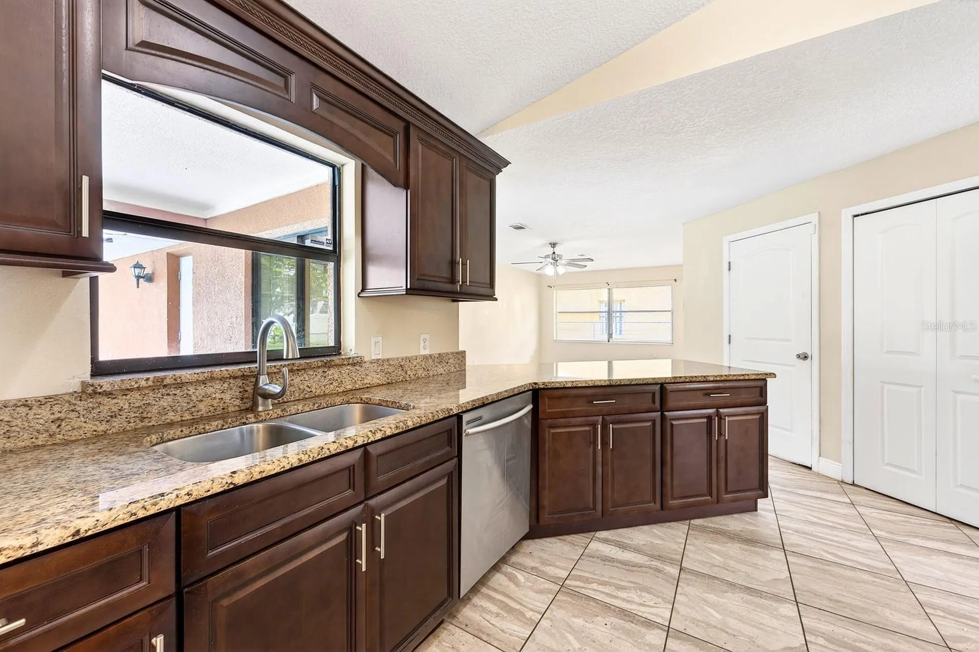 669 Deauville Court Kissimmee FL 34758