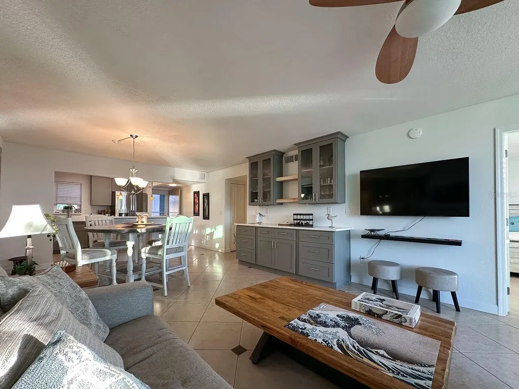 7920 Sun Island Drive S South Pasadena FL 33707