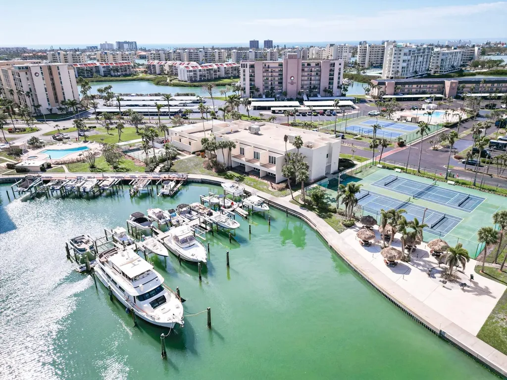 7920 Sun Island Drive S South Pasadena FL 33707