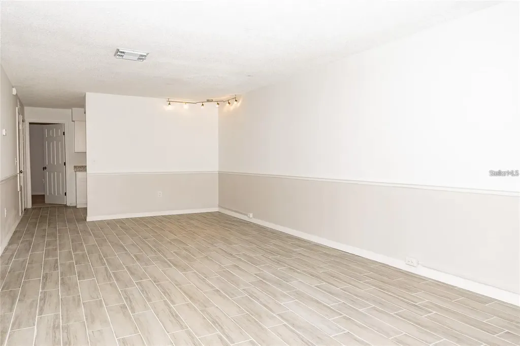 1267 Woodman Way Orlando FL 32818