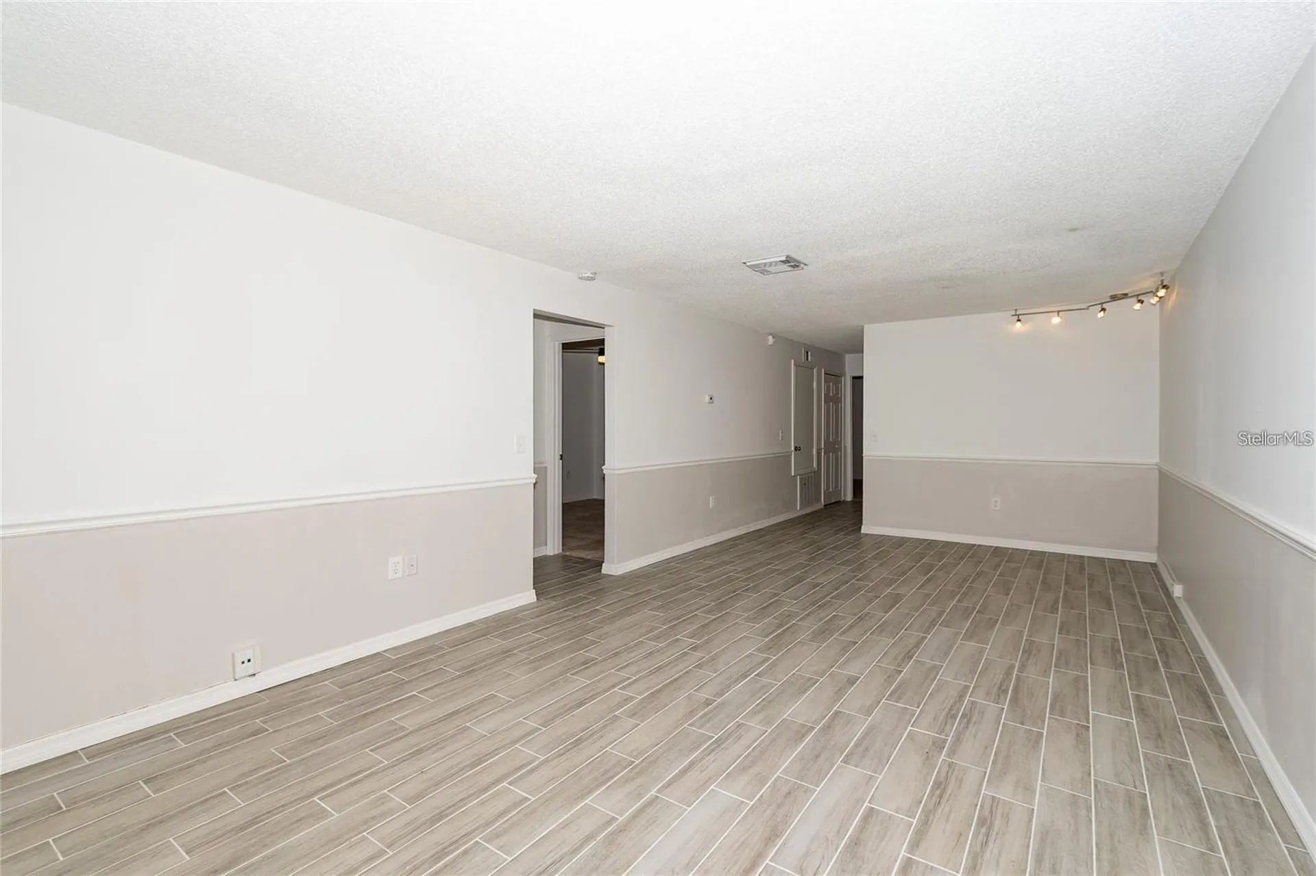 1267 Woodman Way Orlando FL 32818