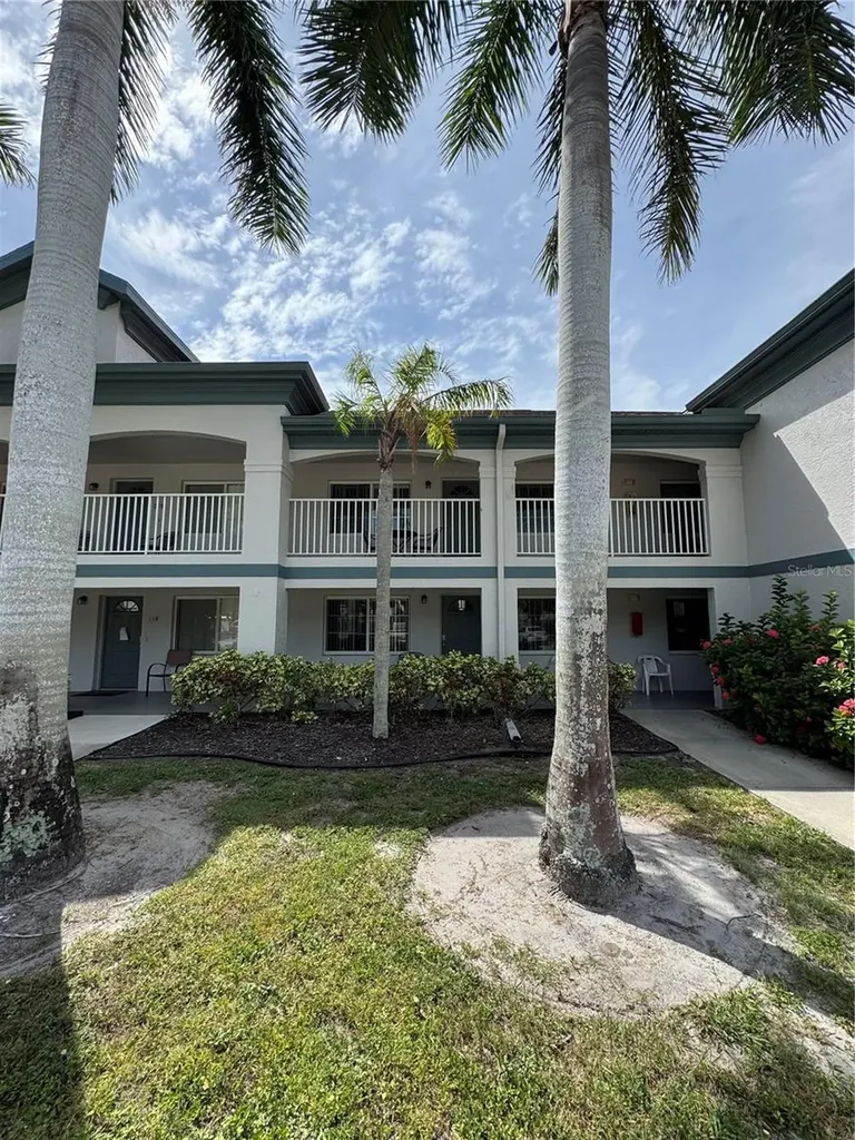 4457 W 45th Avenue Bradenton FL 34210
